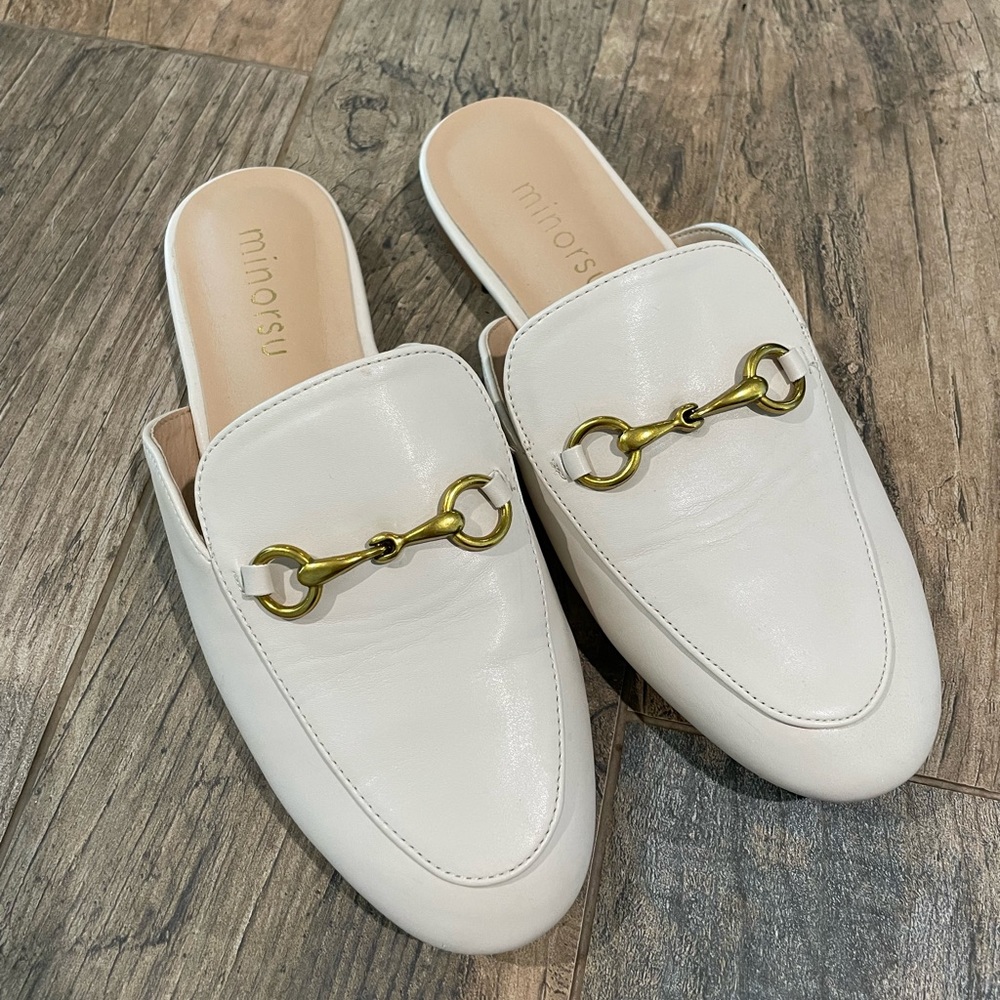 Pre-owned Minorsu Women’s 7 Sleek Mules with Gold Accents